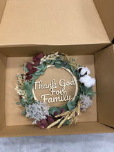 Load image into Gallery viewer, Decorated Wreath With Custom Text - Thank God for Family
